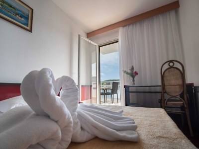 Apartment Hotel Issa - Double Room Sea View - Outdoor photo 11