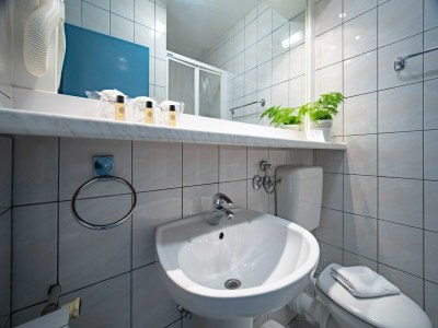 Apartment Hotel Issa - Double Room Park View - Outdoor photo 14