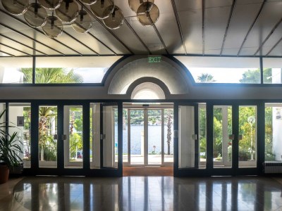 Apartment Hotel Issa - Double Room Park View - Outdoor photo 24