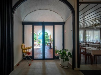 Apartment Hotel Issa - Double Room Park View - Outdoor photo 26