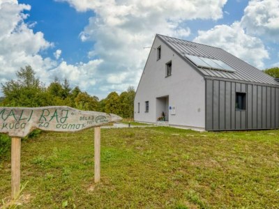 Holiday house Four Bedroom Holiday House Mali Raj with Pool - Outdoor photo 3