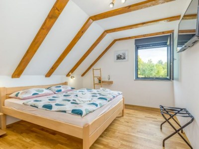 Holiday house Four Bedroom Holiday House Mali Raj with Pool - Features photo 12