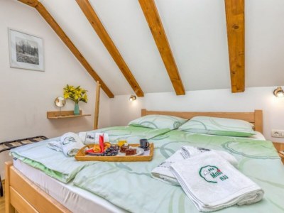 Holiday house Four Bedroom Holiday House Mali Raj with Pool - Features photo 14