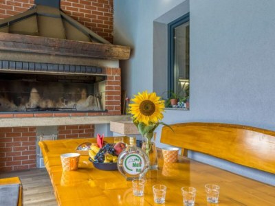 Holiday house Four Bedroom Holiday House Mali Raj with Pool - Outdoor photo 22