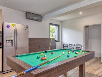 Holiday house Four Bedroom Holiday House Mali Raj with Pool - Outdoor photo 24