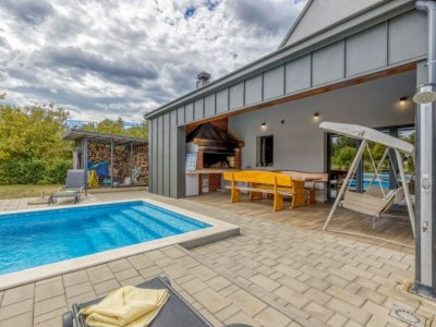 Holiday house Four Bedroom Holiday House Mali Raj with Pool - Outdoor photo 29