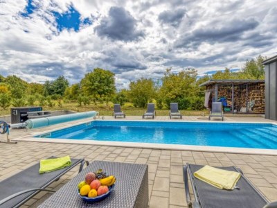 Holiday house Four Bedroom Holiday House Mali Raj with Pool - Outdoor photo 40