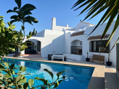 Villa Pleasant Studio House in front of the beach - Outdoor photo 9