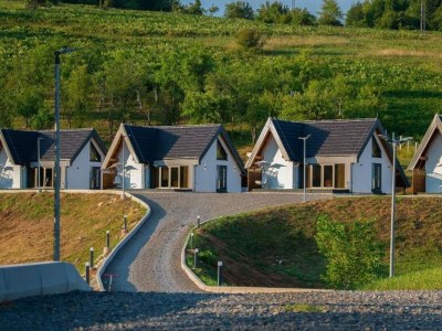 Holiday house Family Resort Plitvice Lakes- Mountain view(Petar) - Outdoor photo 4