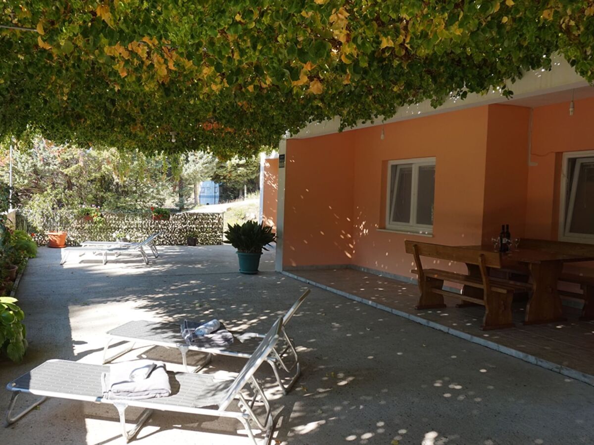 Apartment Beach House Žuljana - Two Bedroom Apartment with Terrace 3