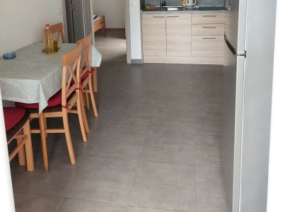 Apartment Beach House Žuljana - Two Bedroom Apartment with Terrace 3 - Features photo 6