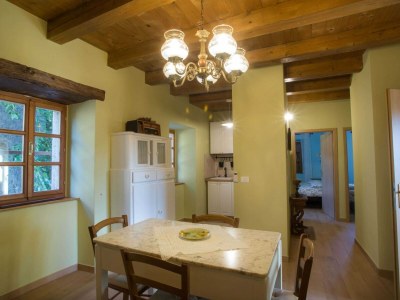 Apartment Abitanti Rustic Apartment with Balcony - Two Bedroom Apartment with Balcony - Features photo 14