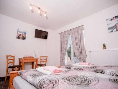 Apartment Mountain Serenity Rooms - Double Room with Balcony 3 - Features photo 7