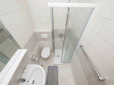 Apartment Guest House Villa Anggela - Double Room with Balcony and Sea View - Features photo 17