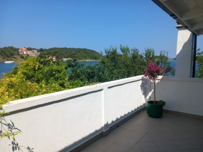 Apartment Guest House Green Corner Supetarska Draga - Triple Room with Terrace and Sea View - Outdoor photo 28