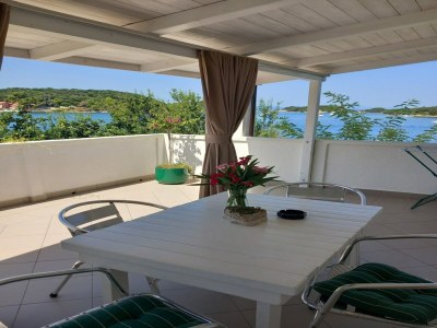 Apartment Guest House Green Corner Supetarska Draga - Triple Room with Terrace and Sea View - Outdoor photo 29