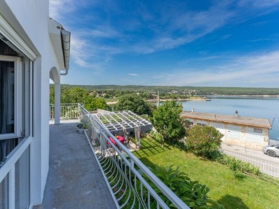 Holiday house Holiday Home Sanda - Four Bedroom Holiday Home with Terrace in Karin - Holiday house