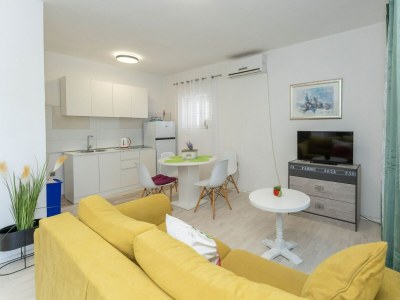 Holiday house Holiday Home Sanda - Four Bedroom Holiday Home with Terrace - Features photo 9