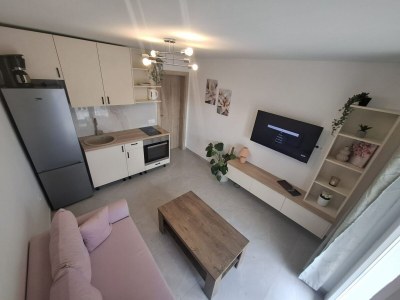 Apartment Apartment Jakić - One Bedroom Apartment with Garden View - Features photo 6