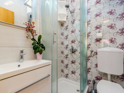 Apartment Apartments and Room Frane - Double Room - Features photo 9