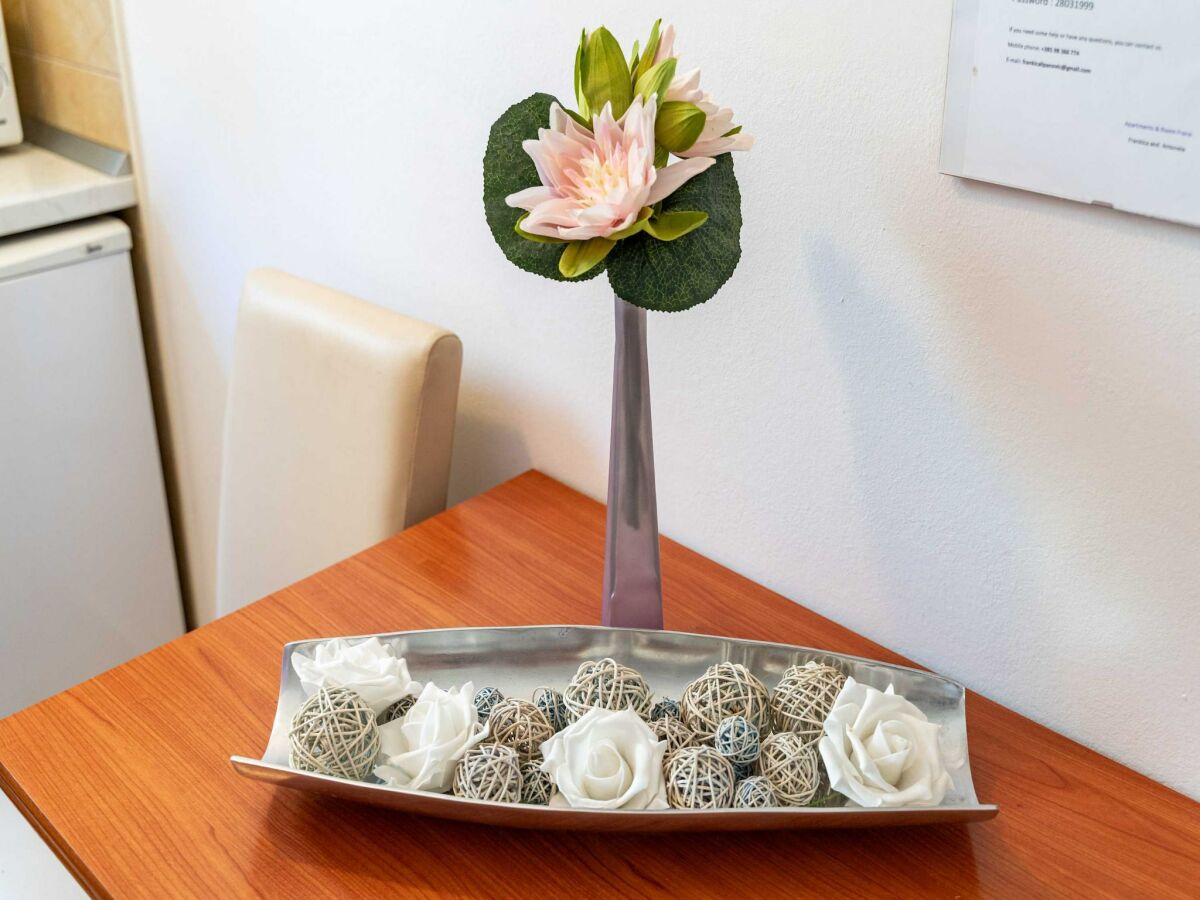 Apartment Apartments and Room Frane - Studio with Terrace