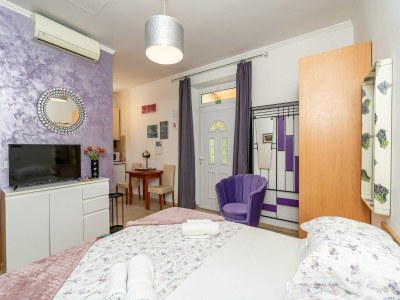 Apartment Apartments and Room Frane - Studio with Terrace - Features photo 12