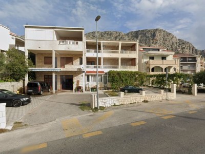 Apartment Three Bedroom Apartment with Terrace and Sea View in Riviera Omiš - Apartment