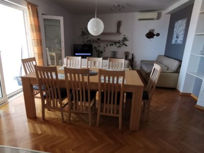 Apartment Three Bedroom Apartment with Terrace and Sea View - Features photo 3