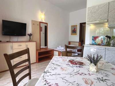 Apartment Apartments Butković - One Bedroom Apartment (A2) - Features photo 12