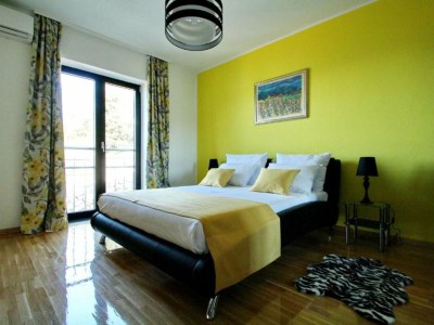 Villa Beachfront Luxury Villa with Private Pool and Stunning Sea Views - Features photo 24