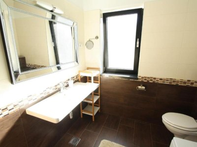 Villa Beachfront Luxury Villa with Private Pool and Stunning Sea Views - Features photo 30