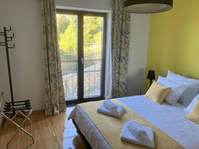 Villa Beachfront Luxury Villa with Private Pool and Stunning Sea Views - Features photo 33