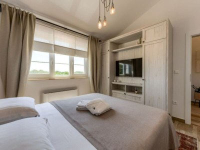 Villa Rustic Villa Perosa With Heated Pool - Features photo 19