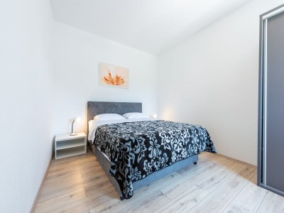 Apartment Apartments Lucija - One Bedroom Apartment with Terrace - Features photo 8