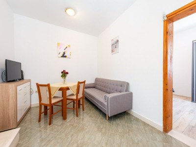 Apartment Apartments Lucija - One Bedroom Apartment with Terrace - Features photo 10