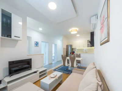 Apartment Apartments Lucija - Two Bedroom Apartment with Balcony and Sea View - Features photo 8