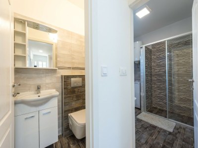 Apartment Apartments Lucija - Two Bedroom Apartment with Balcony and Sea View - Features photo 26