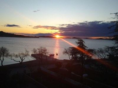Apartment Modern Beachfront Apartments near Šibenik - Classic  Studio Apartment with Balcony and Sea View - Outdoor photo 4