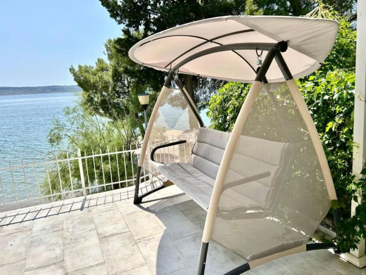 Holiday house Beach House - 2m from beach - Three Bedroom House - Outdoor photo 2