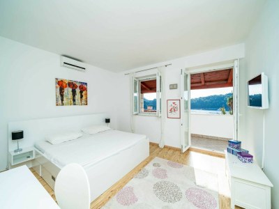 Holiday house Villa Vista Old Town - Four Bedroom House with Terrace and Sea View - Features photo 29