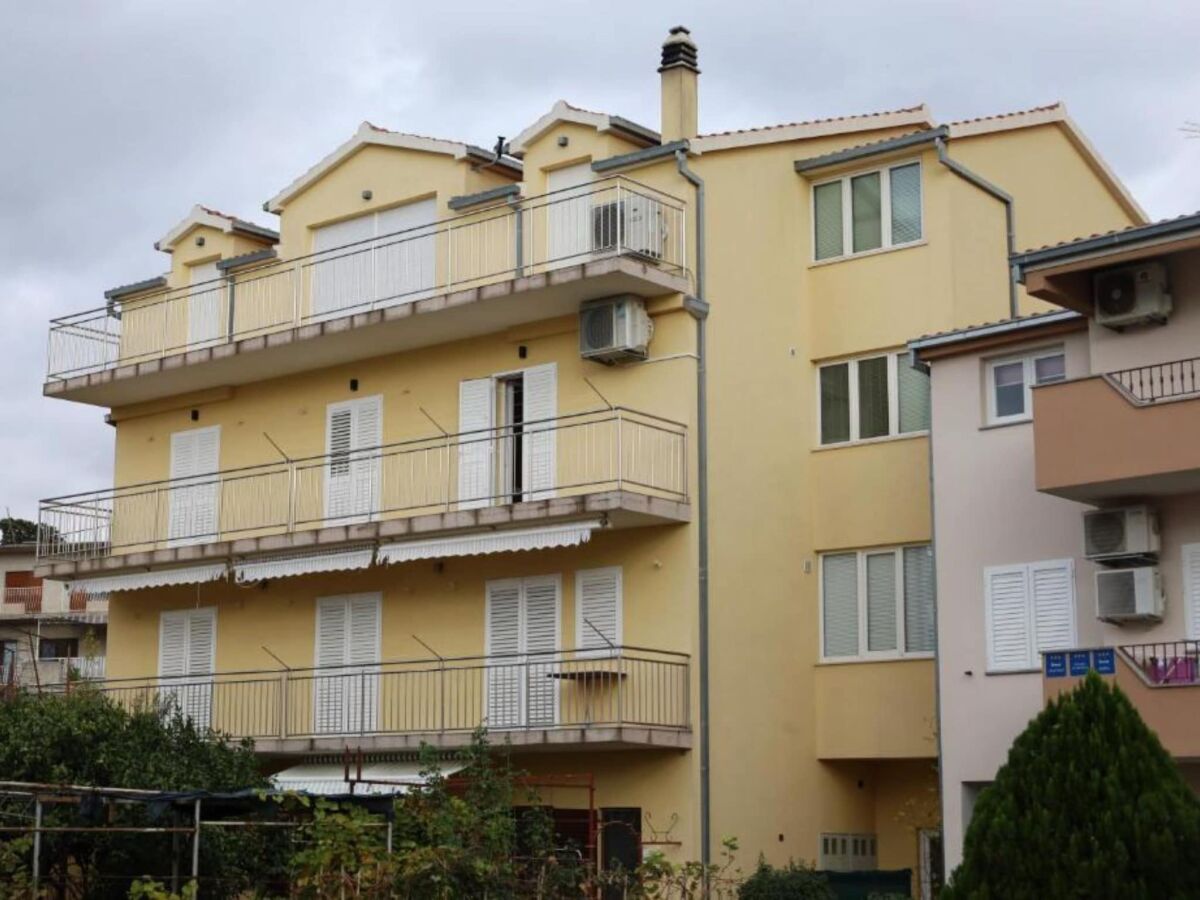 Apartment Dalmata D - Two Bedroom Apartment with Terrace