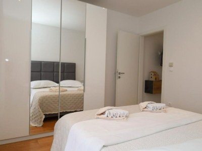 Apartment Dalmata D - Two Bedroom Apartment with Terrace - Features photo 12