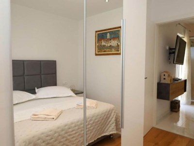 Apartment Dalmata D - Two Bedroom Apartment with Terrace - Features photo 21