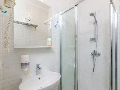 Apartment Apartments Villa Lukas - ''No.8'' One-Bedroom Apartment with Balcony and Sea View - Features photo 10