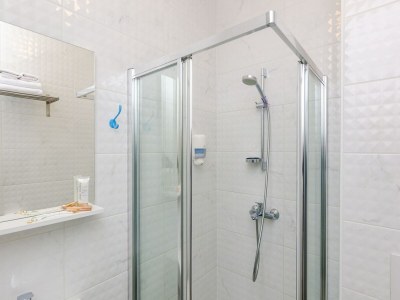 Apartment Apartments Villa Lukas - ''No.8'' One-Bedroom Apartment with Balcony and Sea View - Features photo 12