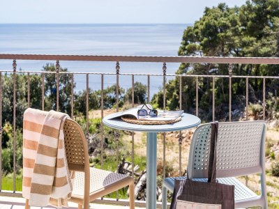 Apartment Apartments Villa Lukas - ''No.11'' Gallery Studio Apartment with Balcony and Sea View in Cavtat - Apartment