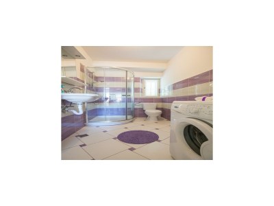 Apartment Guest House Gugily- Double Room with Shared Bathroom - Features photo 4