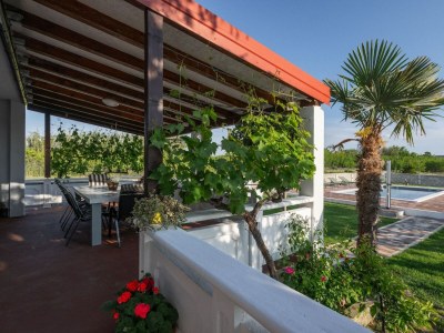 Holiday house House Rose with Garden and Pool - Three Bedroom House - Outdoor photo 4