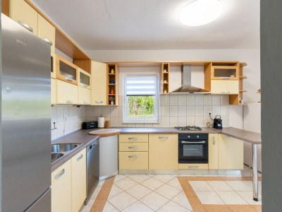 Holiday house House Rose with Garden and Pool - Three Bedroom House - Features photo 14