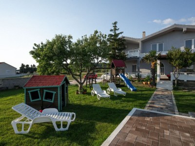 Holiday house House Rose with Garden and Pool - Three Bedroom House - Outdoor photo 29
